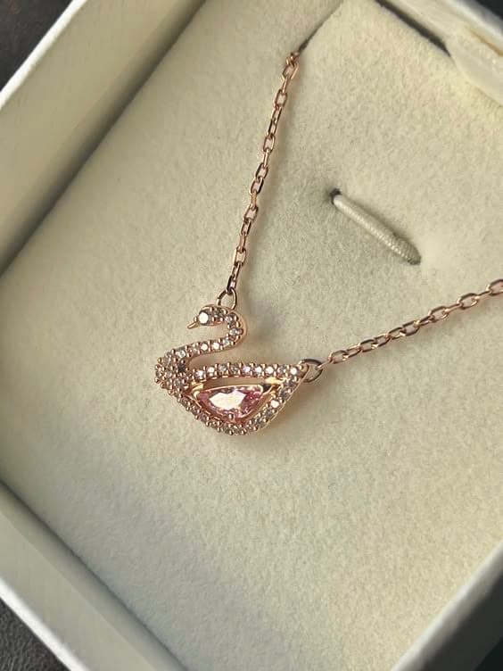 Swan neck chain